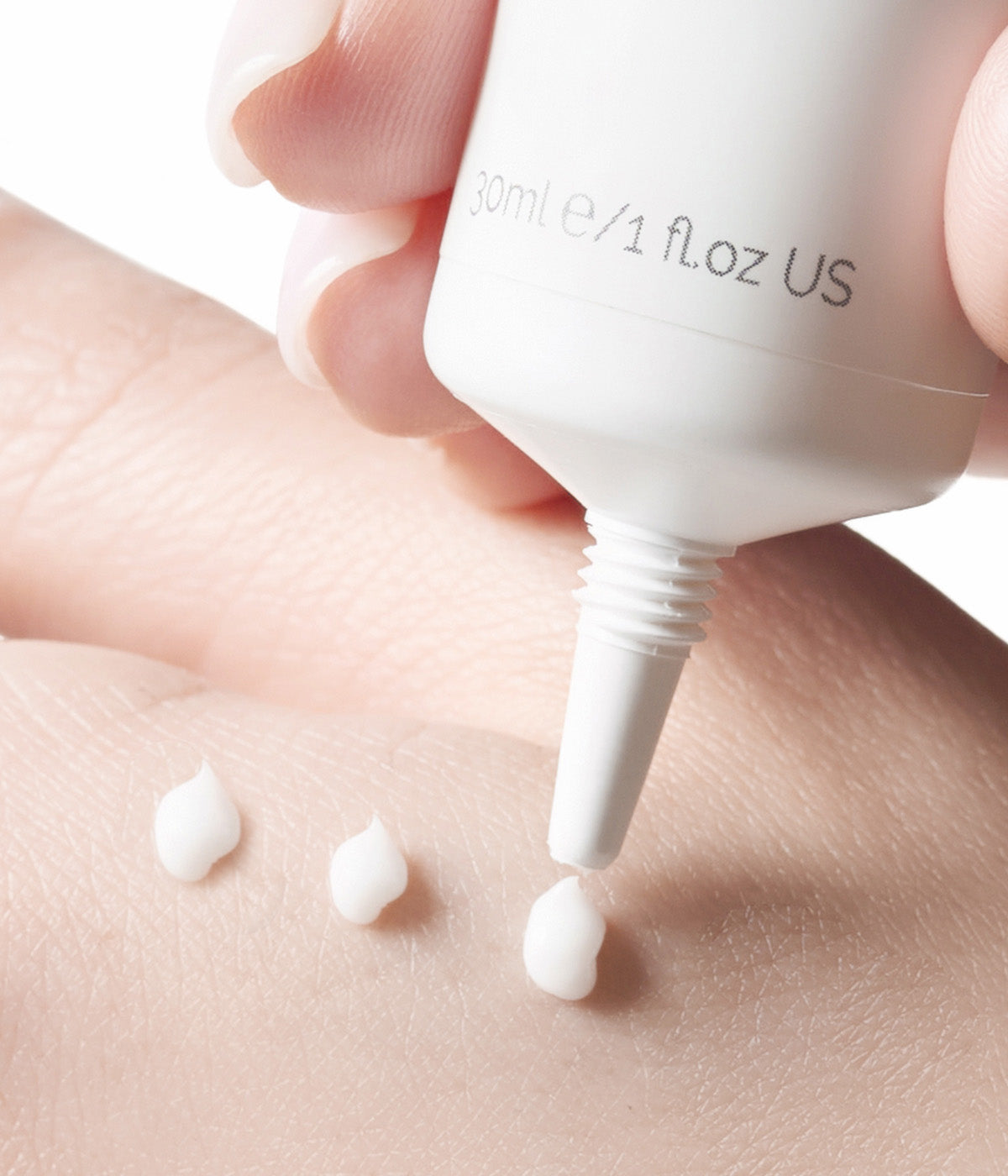 Forever Young Active Night Eye Cream Krem regenerujący na noc pod oczy z retinolem_30ml