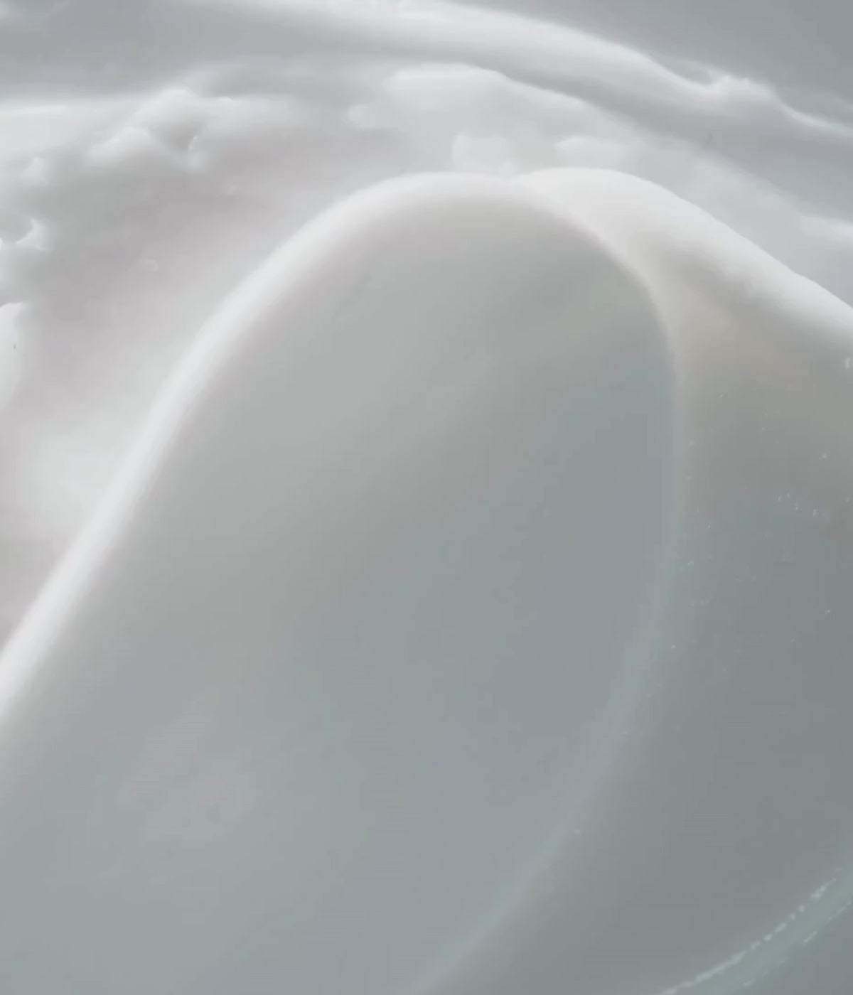 Załaduj wideo: Muse Total Resilience Cream Krem z egzosomami regenerujący_słoik 50 ml