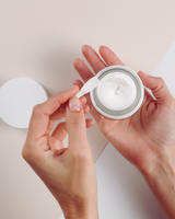 Silk renewing cream with silk, hydrating cream